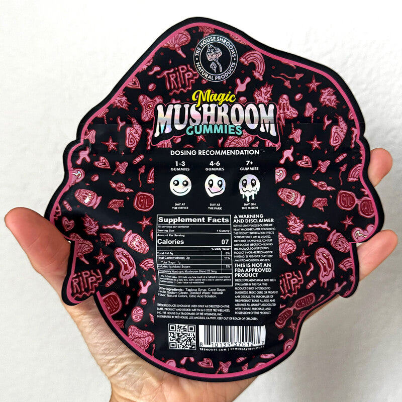  Back of TRĒ House Strawberry Dream Gummies showing ingredients, nutrition label, and suggested dosing chart.
